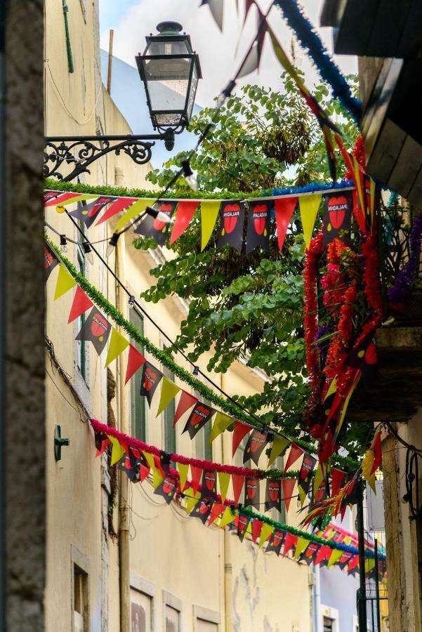 Sitio Dos Cavaleiros Apartments Lisbon Bagian luar foto